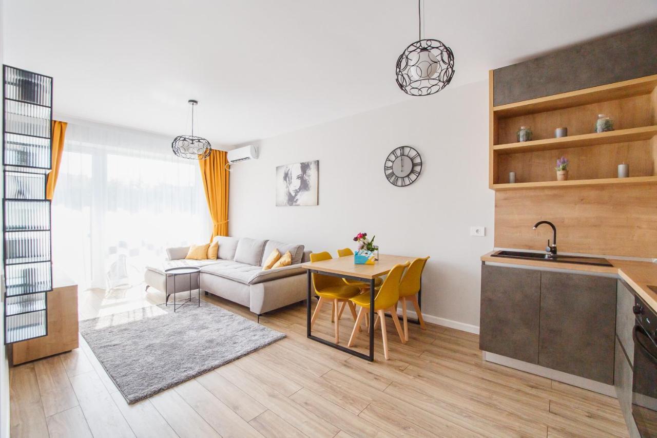 Gorgeous Home At Prima Universitatii Oradea Exterior foto
